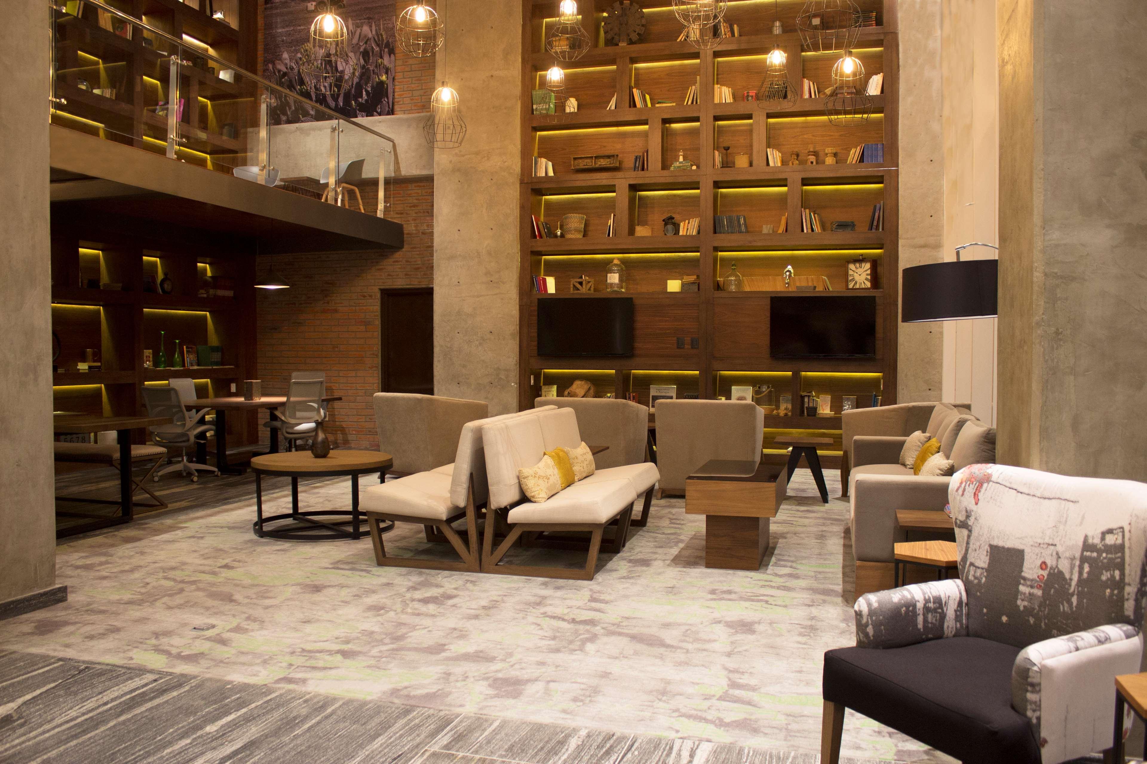 Fiesta Inn Suites Aeropuerto Del Bajio Silao Zewnętrze zdjęcie