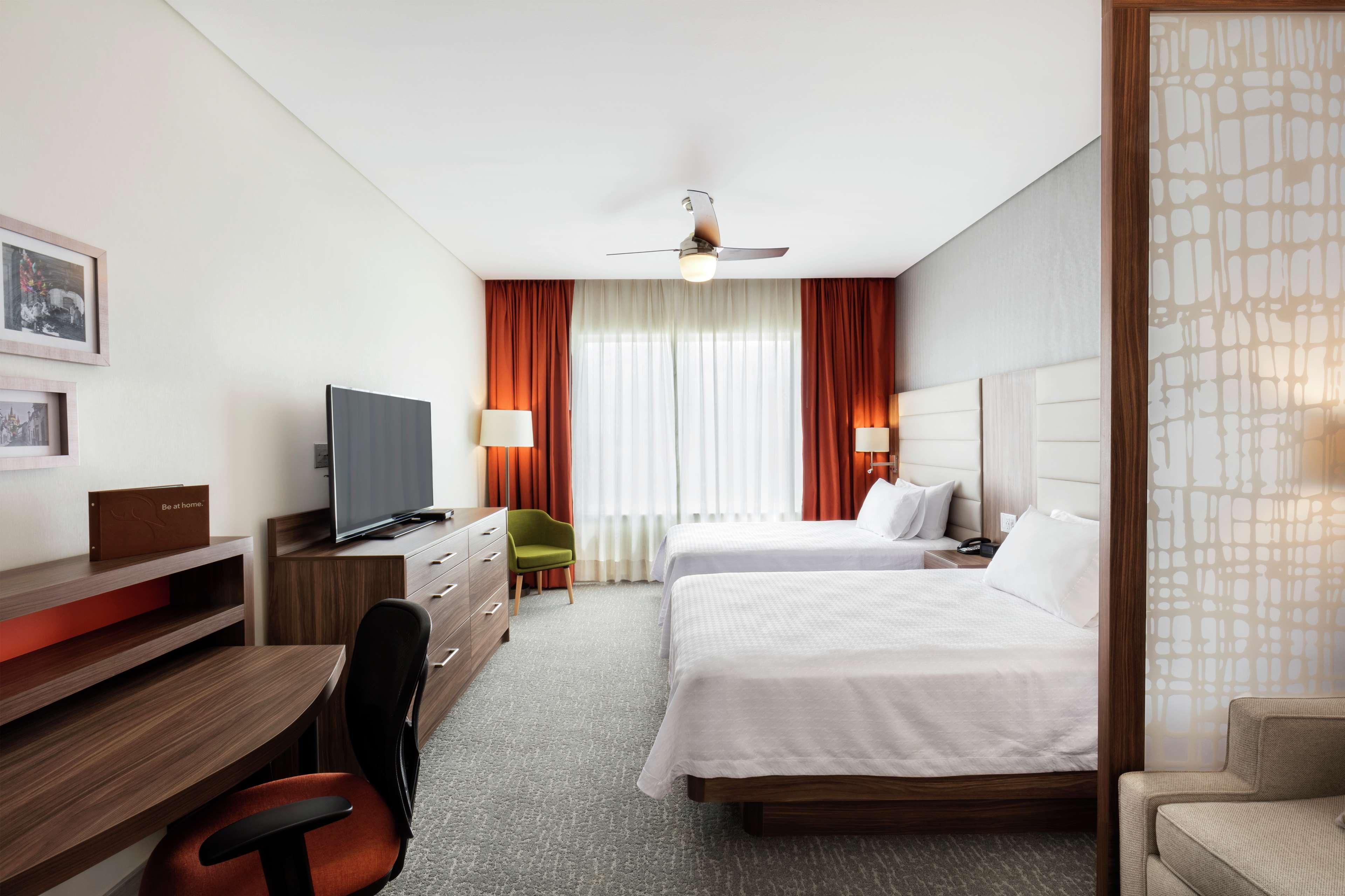 Fiesta Inn Suites Aeropuerto Del Bajio Silao Zewnętrze zdjęcie