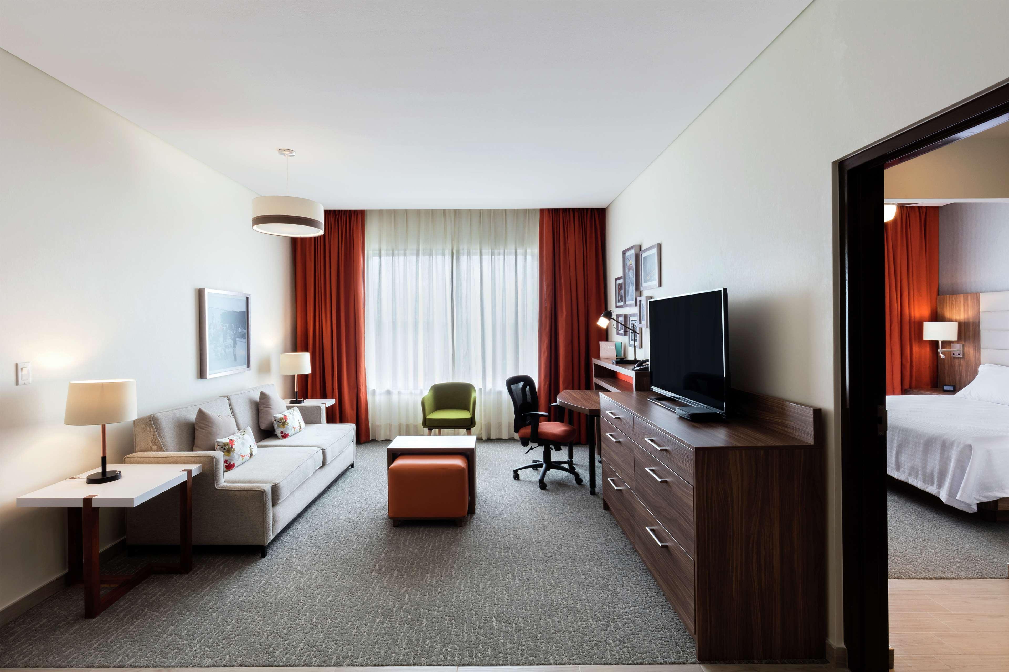 Homewood Suites By Hilton Silao Airport Zewnętrze zdjęcie