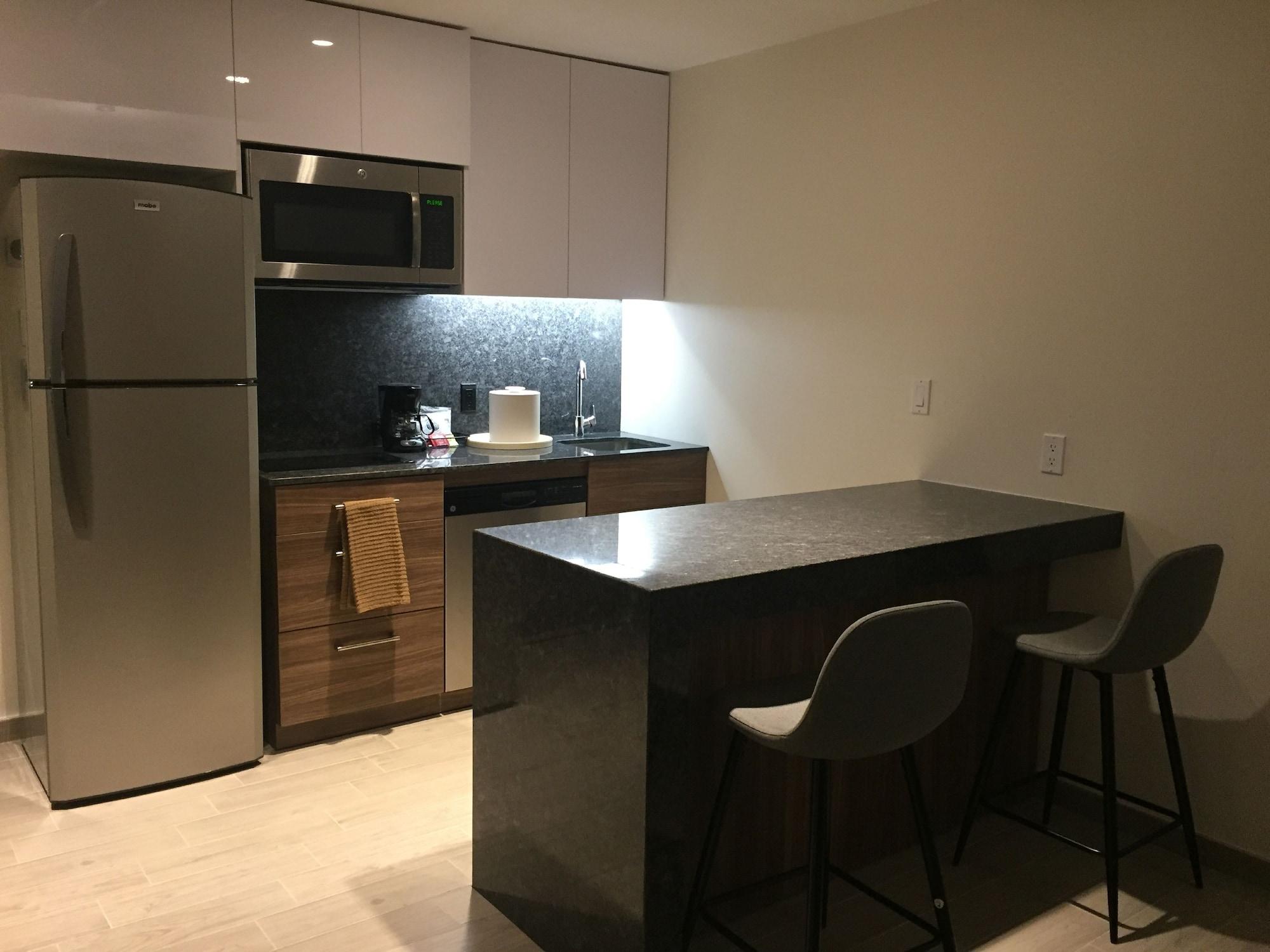 Fiesta Inn Suites Aeropuerto Del Bajio Silao Zewnętrze zdjęcie