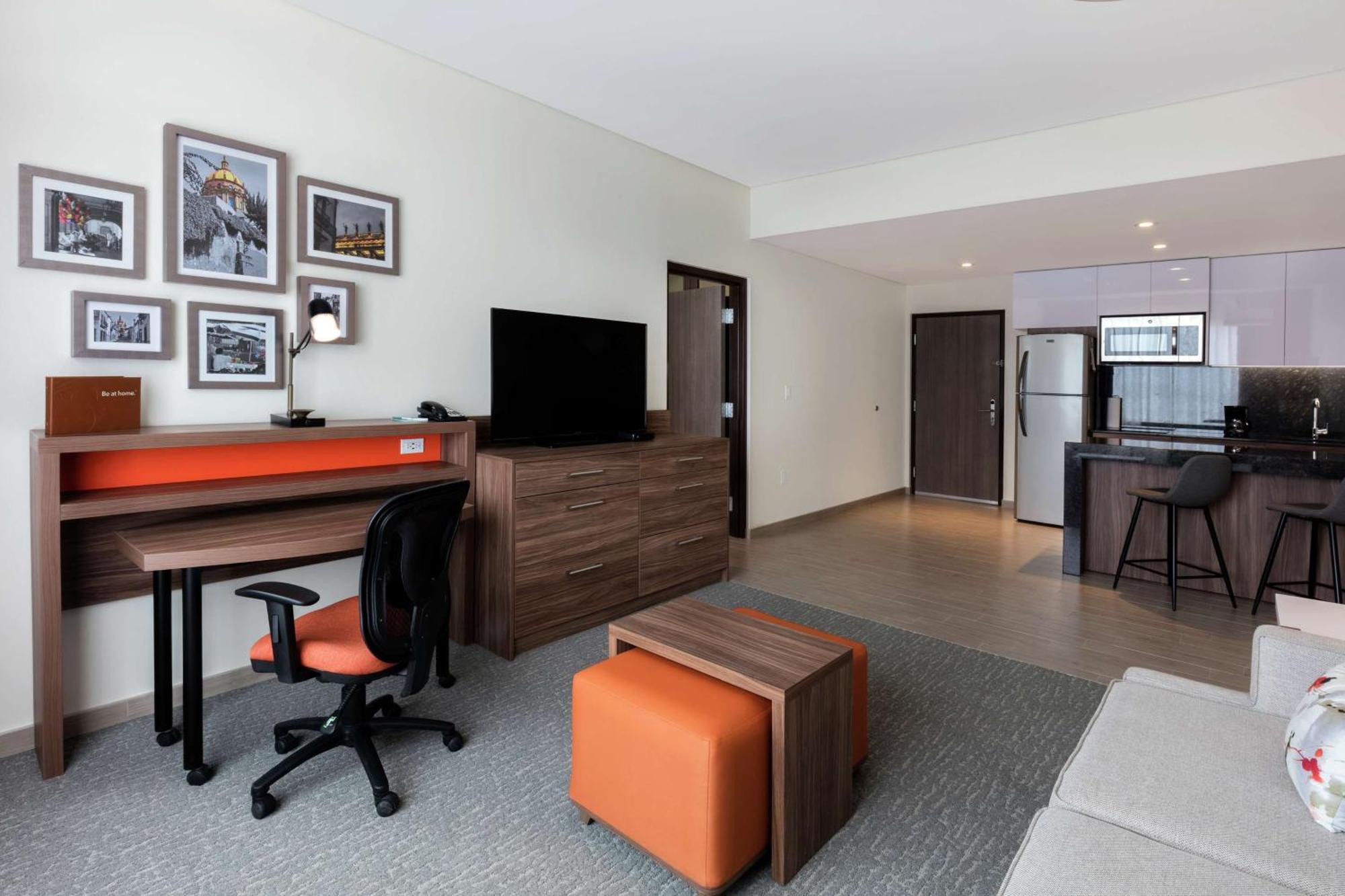 Homewood Suites By Hilton Silao Airport Zewnętrze zdjęcie