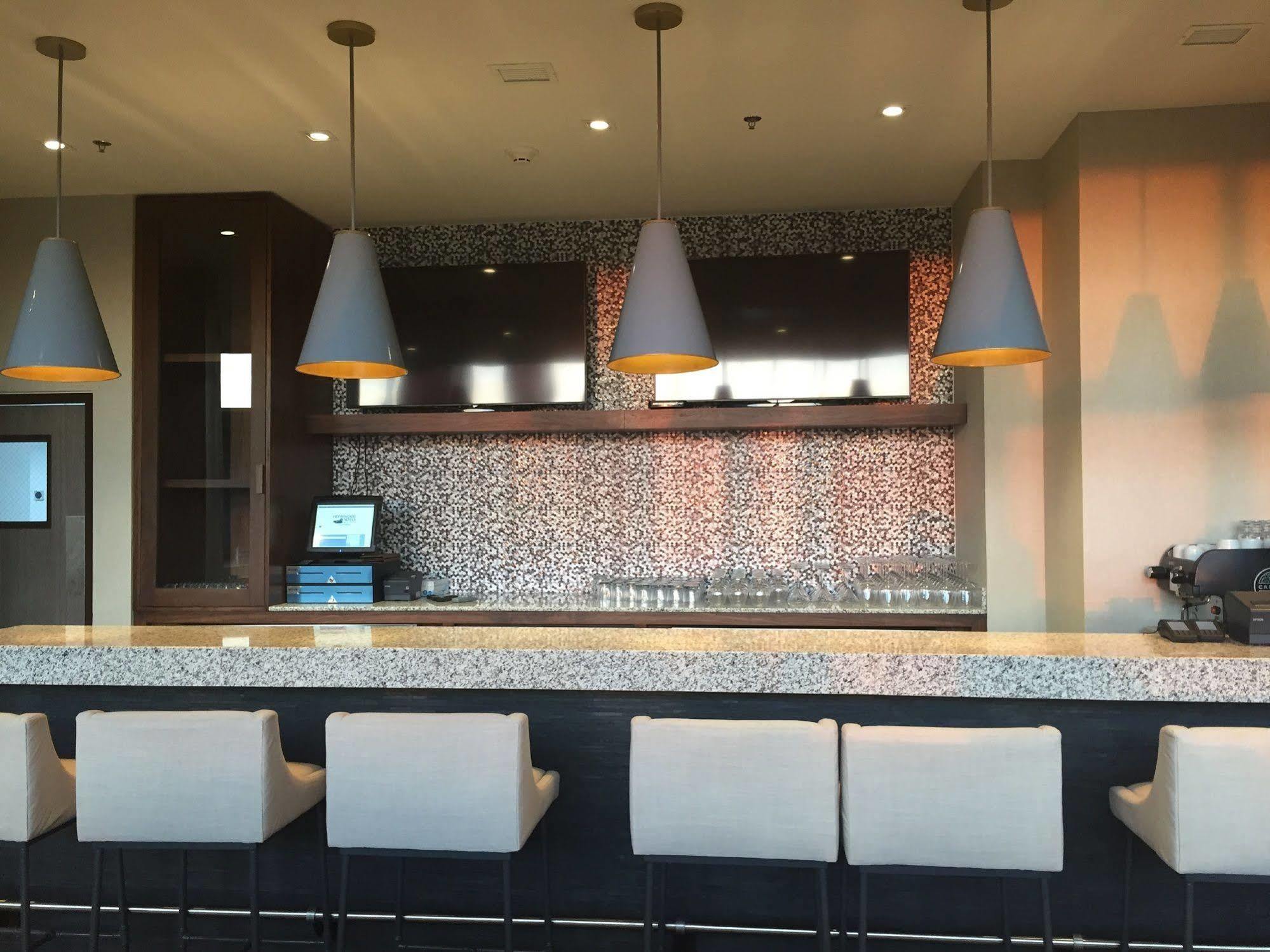 Fiesta Inn Suites Aeropuerto Del Bajio Silao Zewnętrze zdjęcie